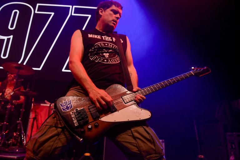 Ash performing live at Lion Arts Factory in Adelaide